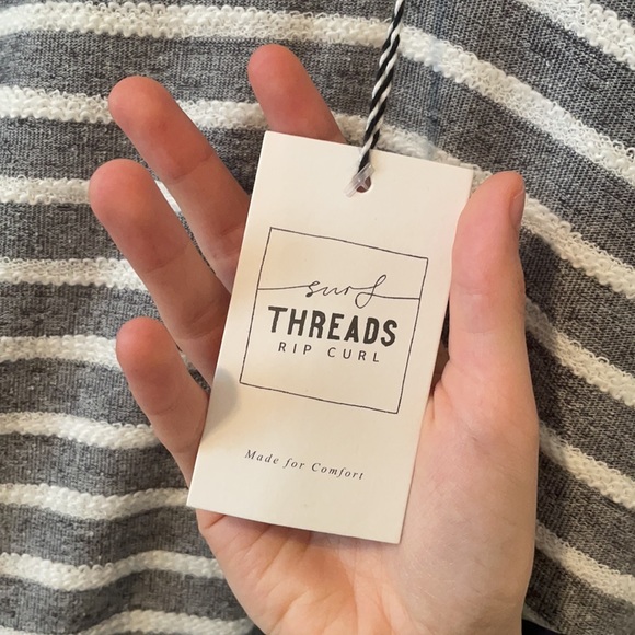 Ripcurl long sleeve / hoodie - Picture 4 of 4